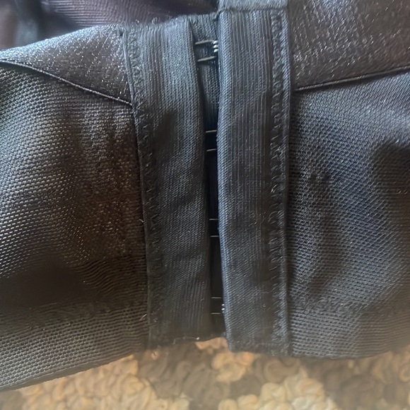 Unlined bra with lace details - Picture 4 of 6